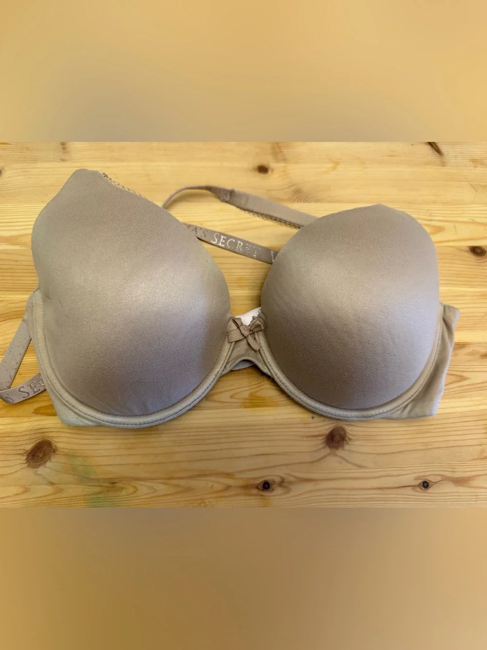 Victoria’s Secret nude Body by Victoria lined perfect coverage bra 34D